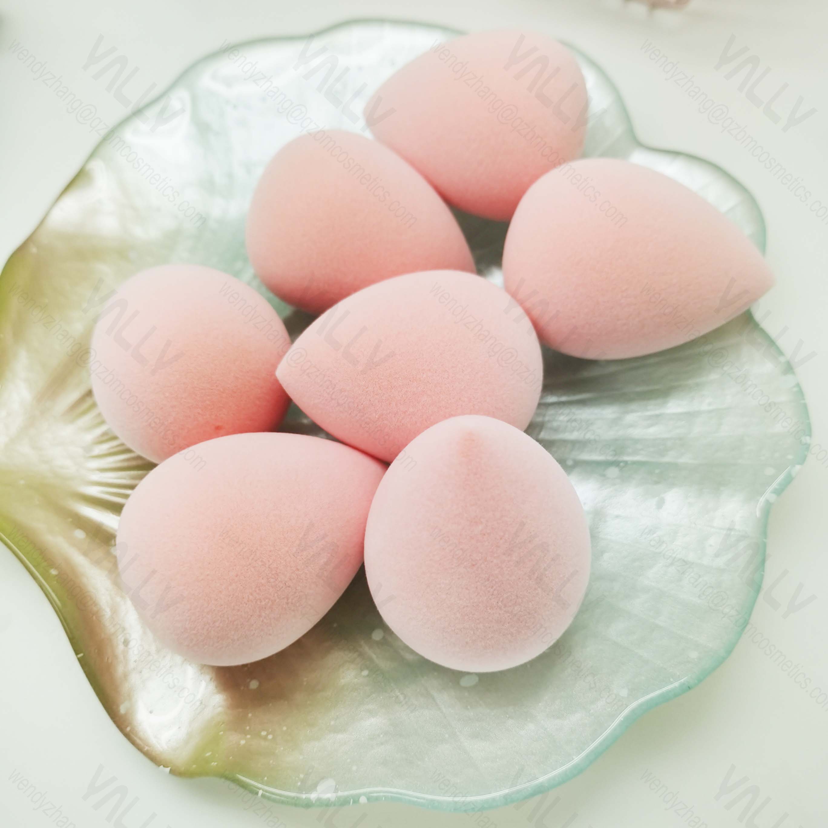 peach makeup blender1.jpg peach makeup blender1.jpg